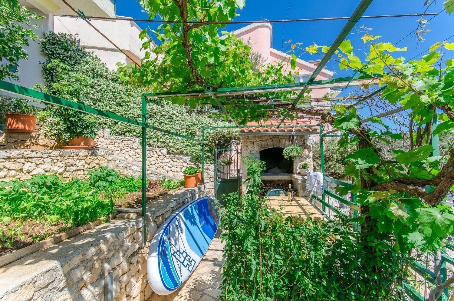 Apartments Bosiljka - By The Sea Севид Экстерьер фото